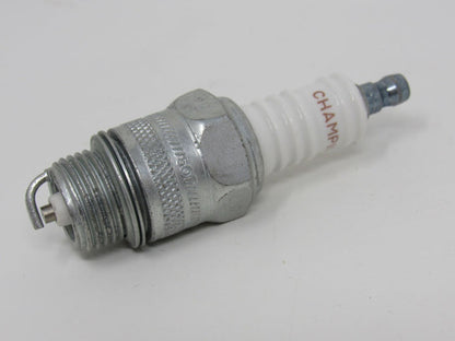 Champion-Copper-Plus-Spark-Plug-549-D18Y-316 2