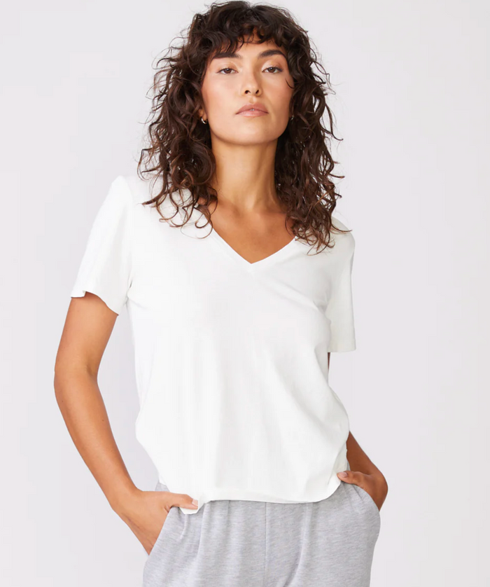 CLOUD JERSEY S/S V-NECK IN WHITE