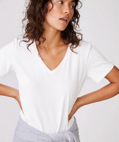 CLOUD JERSEY S/S V-NECK IN WHITE