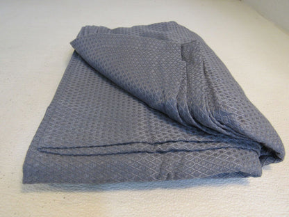 Dangtop-Bamboo-Cooling-Blanket-90-in-x-80-in-Gray-100-Bamboo-Fiber-568 4
