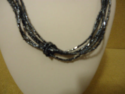 designer-fashion-necklace-17-1-2in-l-beaded-strand-female-adult-blacks-preowned 2