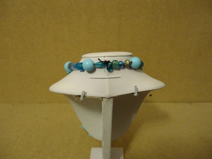 designer-fashion-necklace-24in-l-beaded-strand-female-adult-blues-silvers-preowned 2