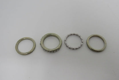Designer-Fashion-Rings-Lot-of-4-Small-Clear-Gems-Female-Adult-Size-7-466 5