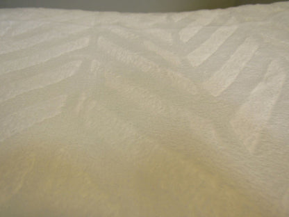 Designer-Fuzzy-Blanket-106-in-x-100-in-White-580 4