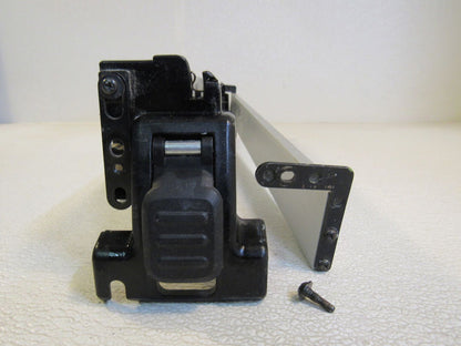 DeWalt-Fence-Assembly-180903396-232 8