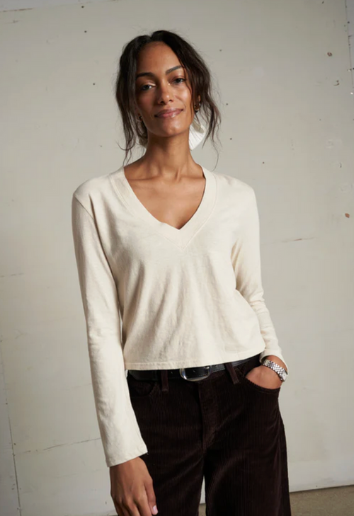 FIONA RECYCLED COTTON LS VNECK IN SUGAR