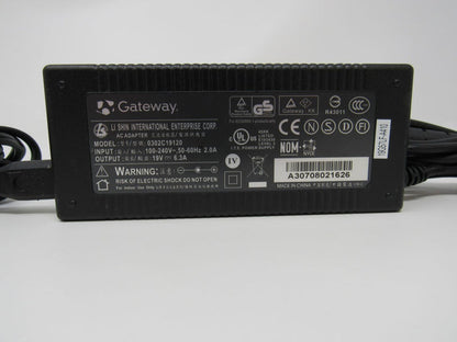 Gateway-AC-Adapter-Input-100-240V-50-60Hz-Output-19V-0302C19120-302 2