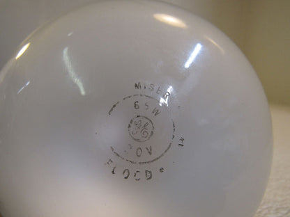 GE-Flood-Light-Bulbs-Incandescent-Lot-of-2-White-65W-120V-666 5
