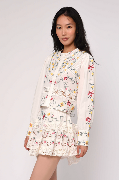 HALLIE TOP IN TEA ROSE EMBROIDERY