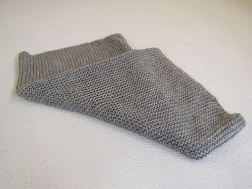 Scarf-21-Grey-Infinity-Acrylic-Female-370 1