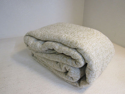 Kawahome-Lightweight-King-Knit-Thin-Blanket-Cozy-Fuzzy-600 1