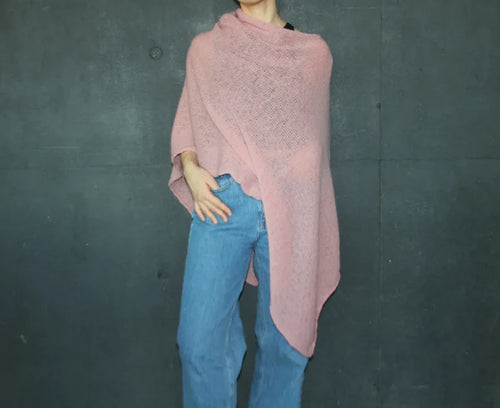 Light Wool Poncho - Pink