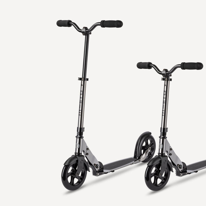 Micro Classic Black Neochrome Scooter