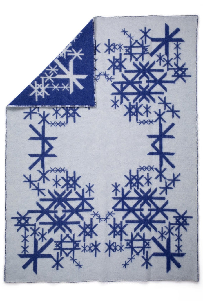 Nordic Strength wool blanket - Royal blue