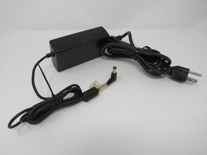 Proton-Adapter-Output-19V-Input-100-240V-50-60Hz-SPN-270S-19-280 1