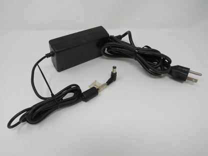 Proton-Adapter-Output-19V-Input-100-240V-50-60Hz-SPN-270S-19-280 2