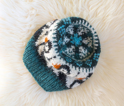 Puffin Hat — Knitting Kit