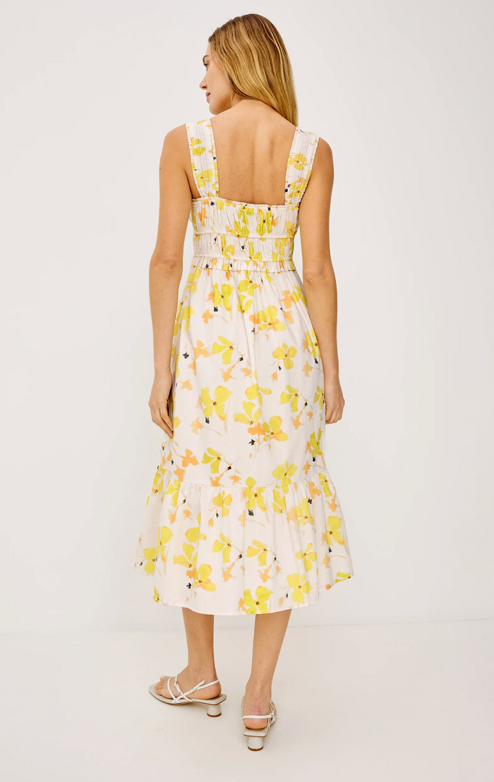 RAFAELLA IN TOSSED DAFFODILS