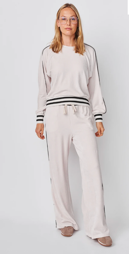 RAGLAN SWEATSHIRT IN OYSTER