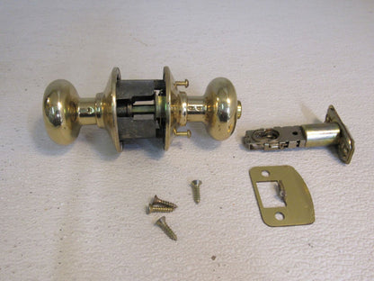 Schlage-Door-Knob-Privacy-Polished-Brass-536 3