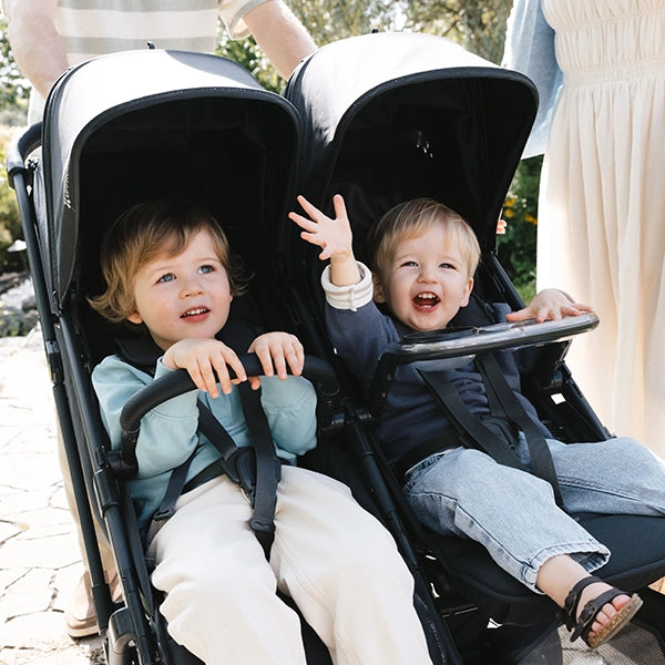 UPPAbaby Snack Tray on Minu Duo and Bumper Bar Lifestyle