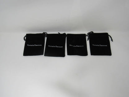 Victoria-Emerson-Jewlery-Bags-Lot-of-4-Blacks-614 4